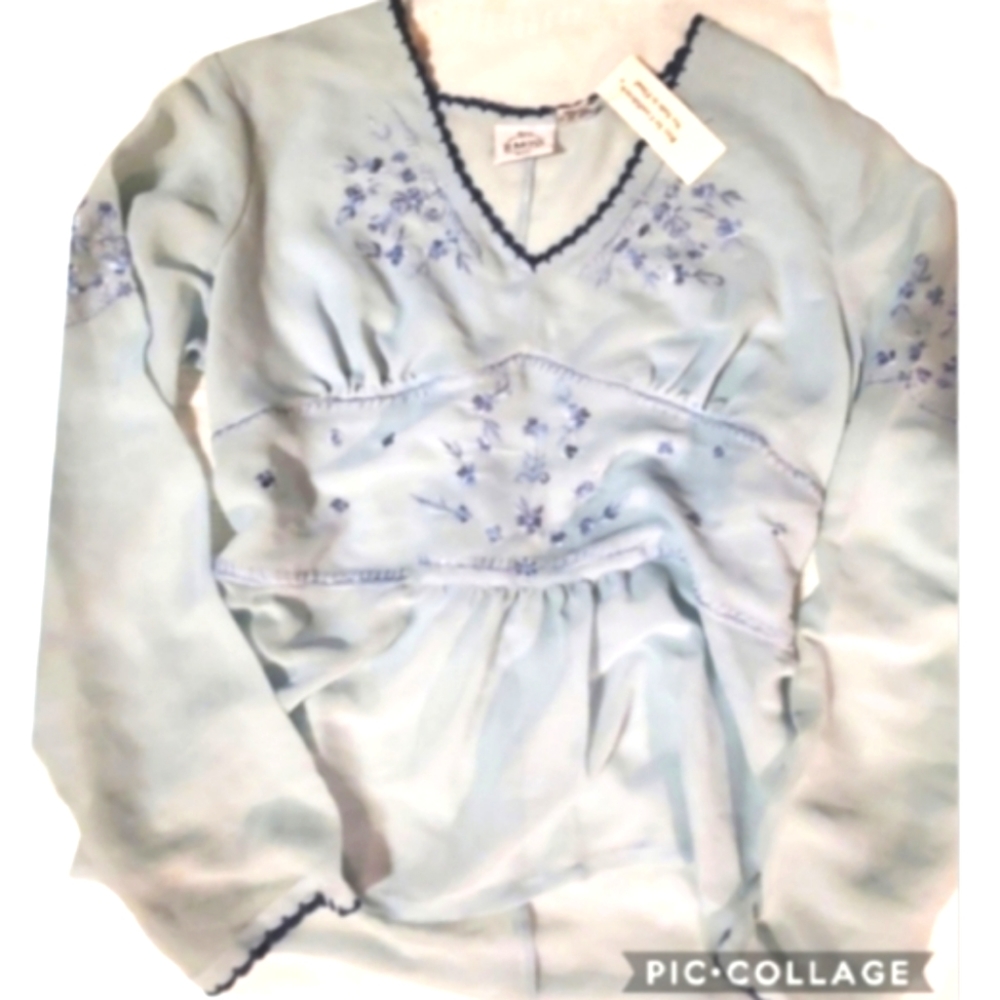 Beautiful blouse,new vintage embroidered lg Embroidery